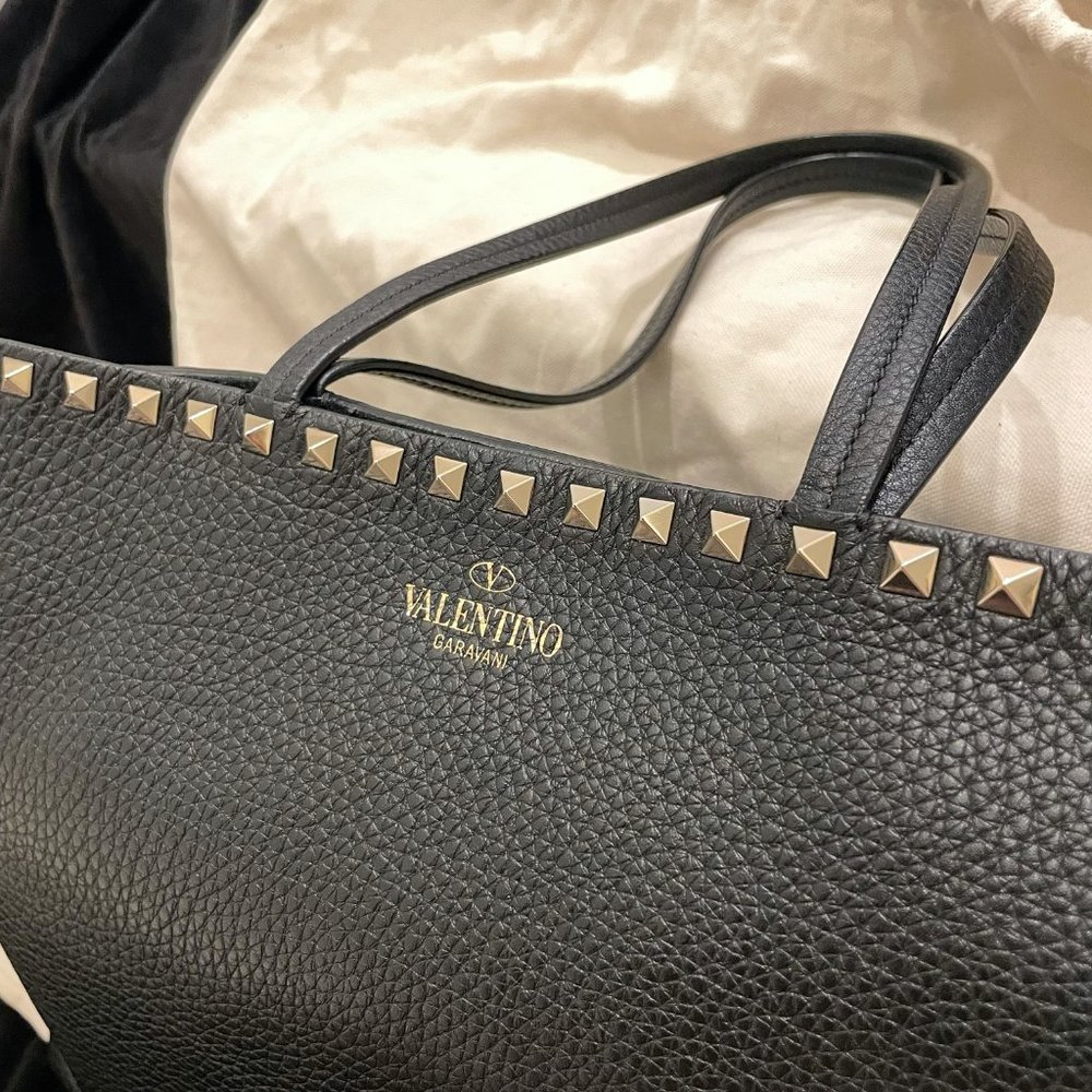 VALENTINO GARAVANI Grained Calfskin Rockstud Shoulder Tote